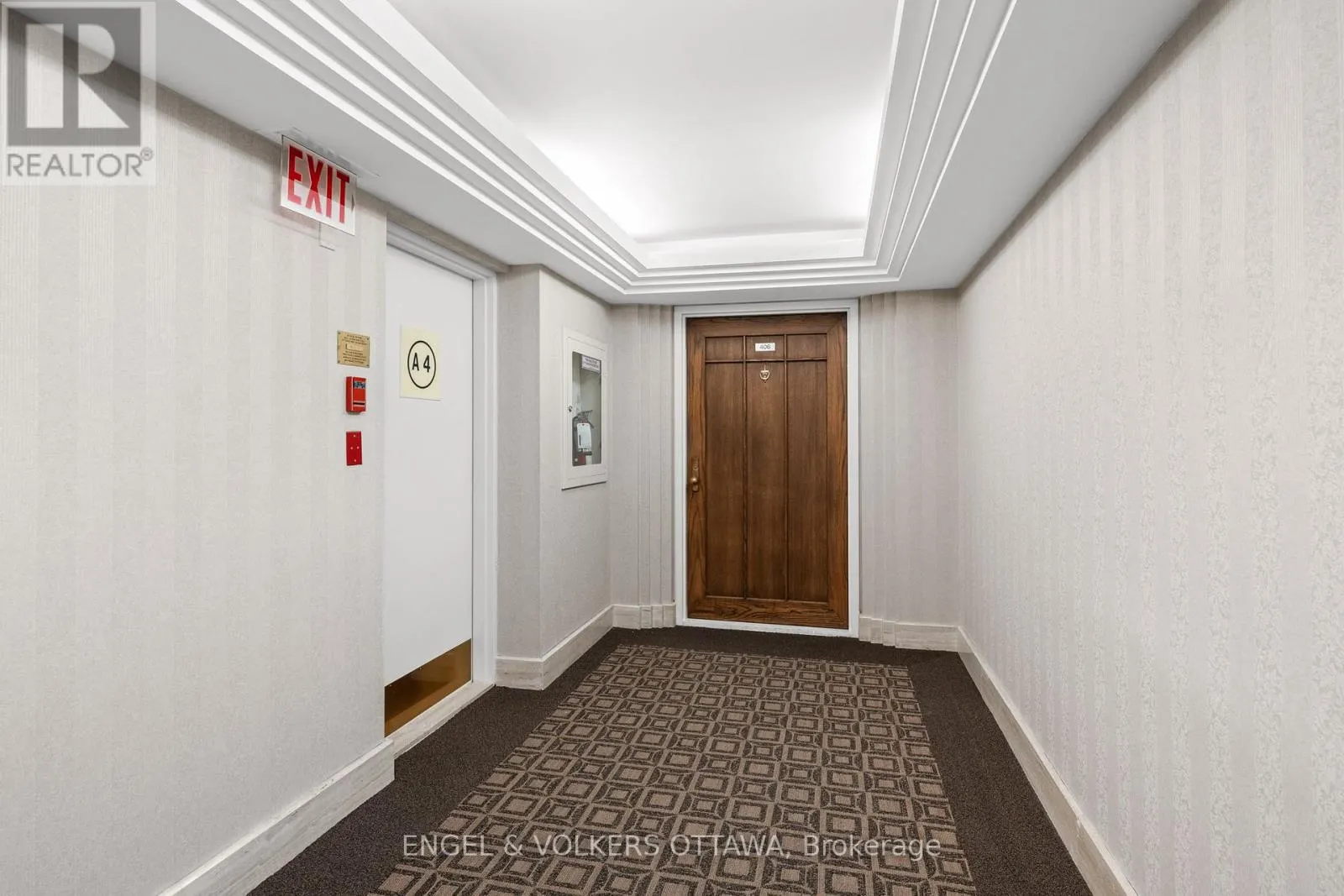406 - 111 ECHO DRIVE