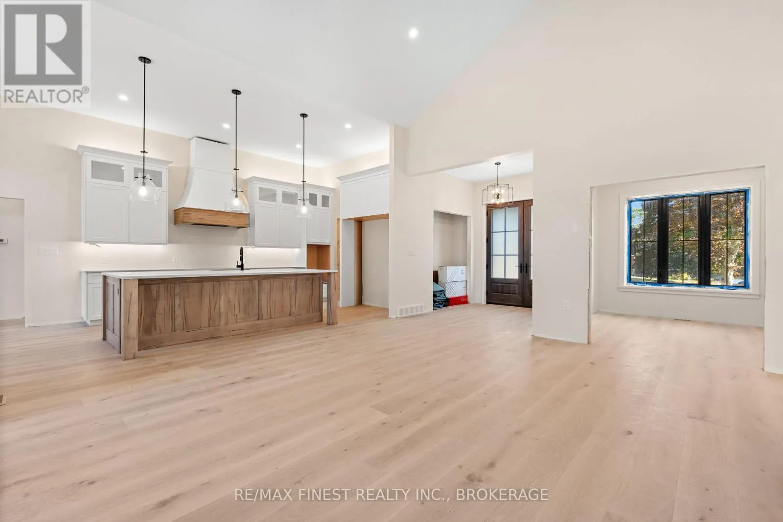 371 MAPLE RIDGE DRIVE