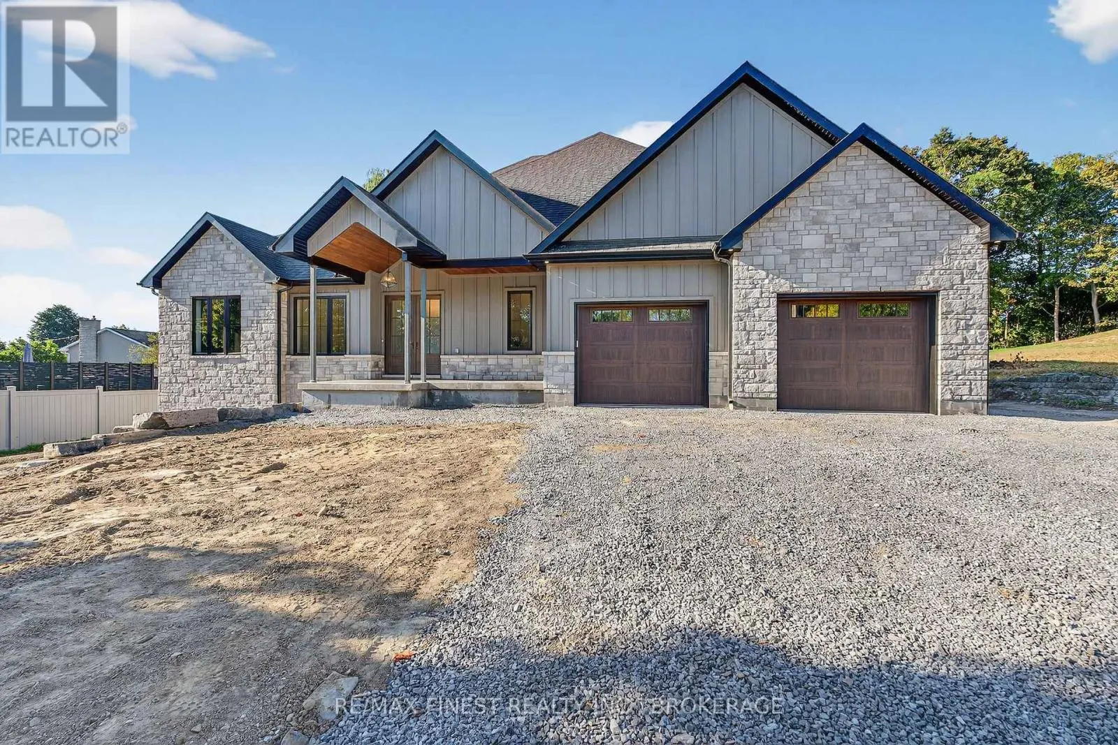 371 MAPLE RIDGE DRIVE