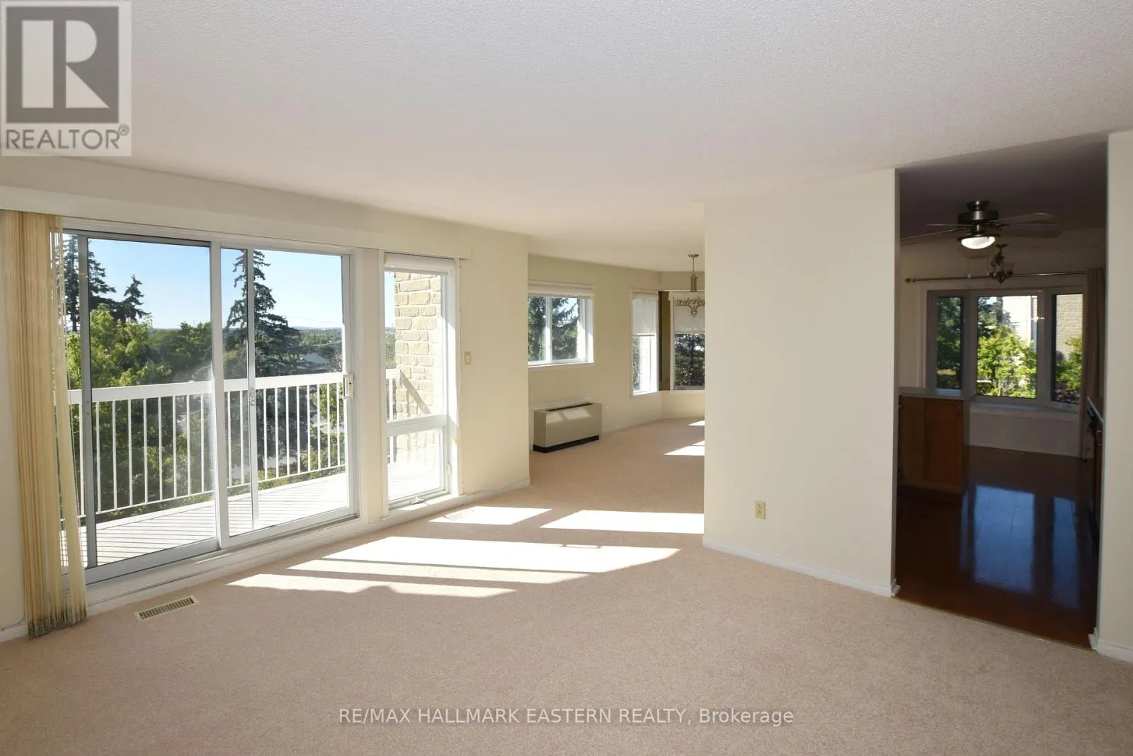 316A - 1099 CLONSILLA AVENUE, #316A