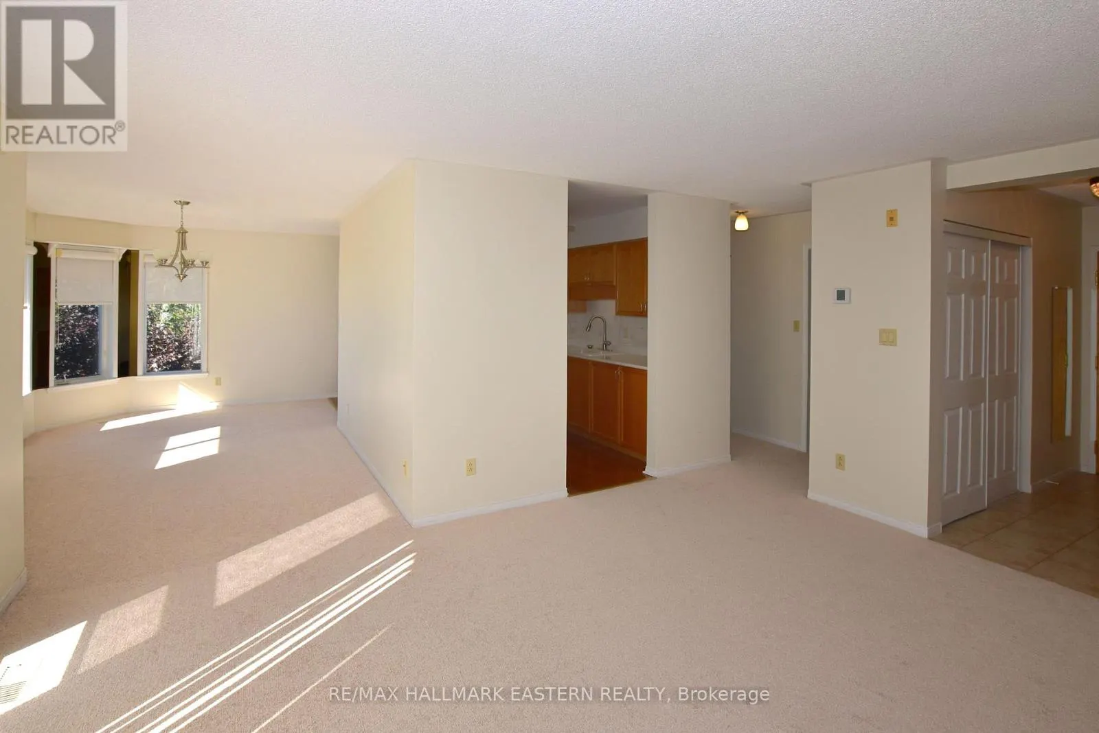 316A - 1099 CLONSILLA AVENUE, #316A