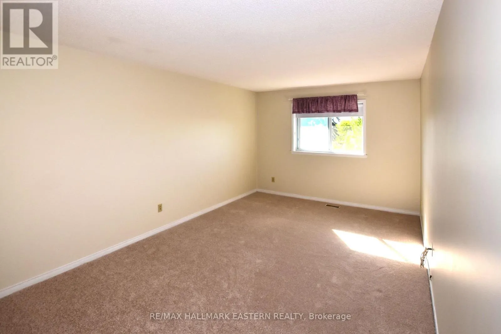 316A - 1099 CLONSILLA AVENUE, #316A