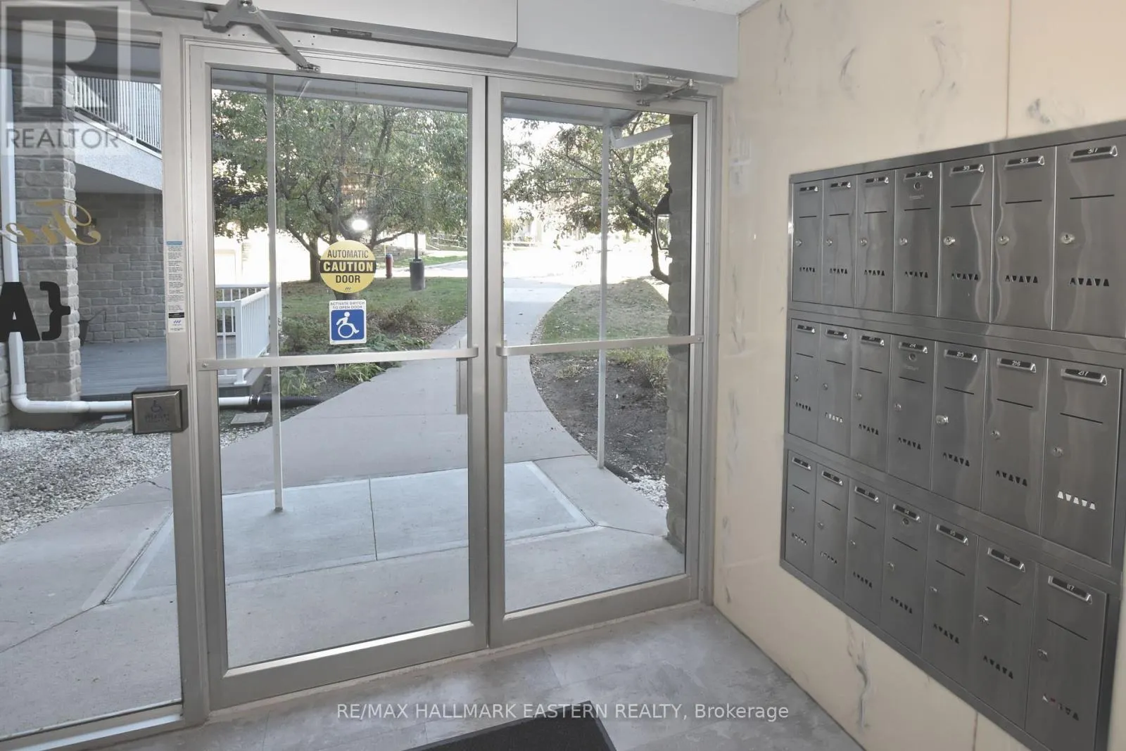 316A - 1099 CLONSILLA AVENUE, #316A