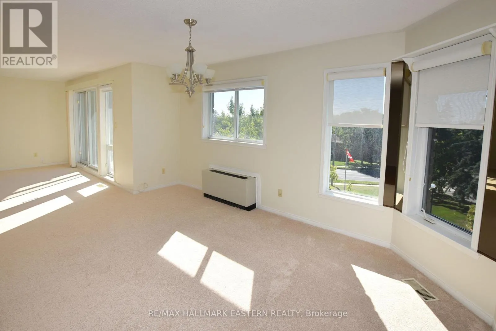 316A - 1099 CLONSILLA AVENUE, #316A