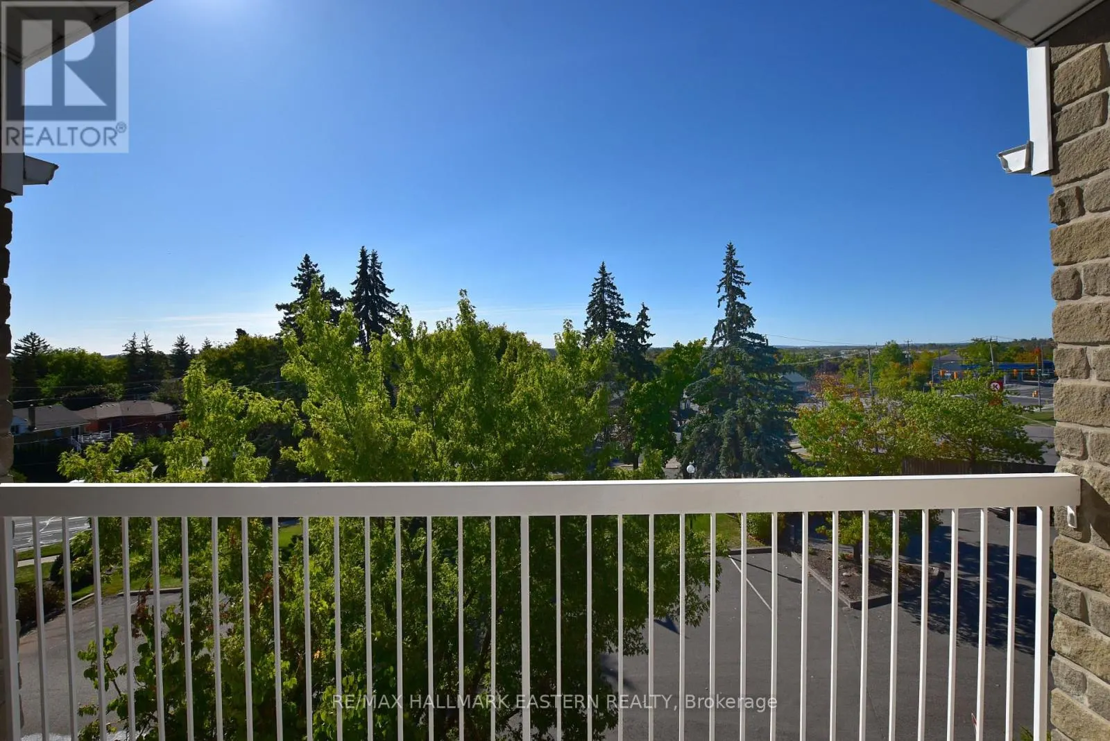 316A - 1099 CLONSILLA AVENUE, #316A