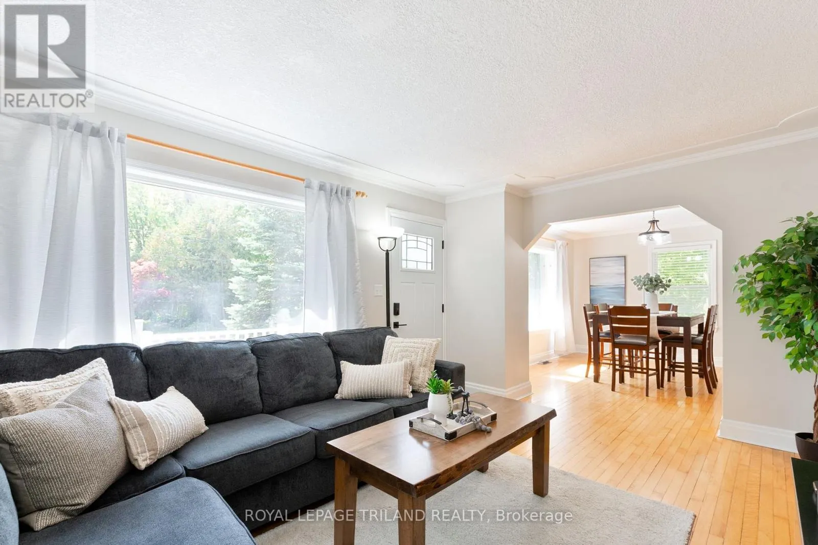 130 DUCHESS AVENUE