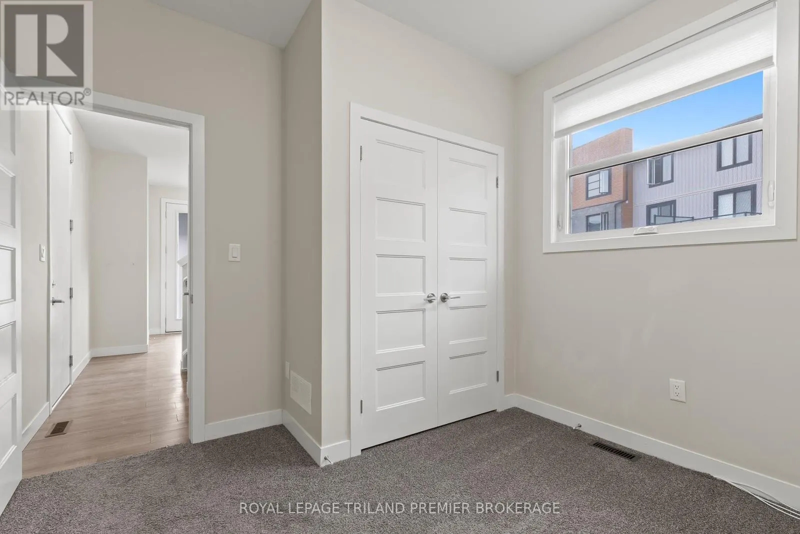 996 WEST VILLAGE SQUARE