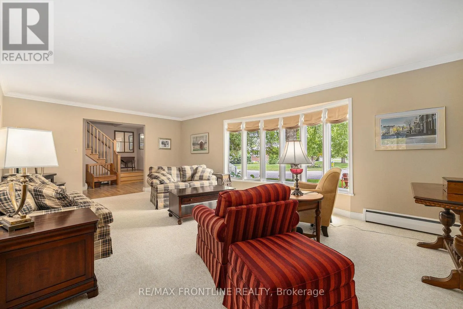 12 GLENVIEW CRESCENT