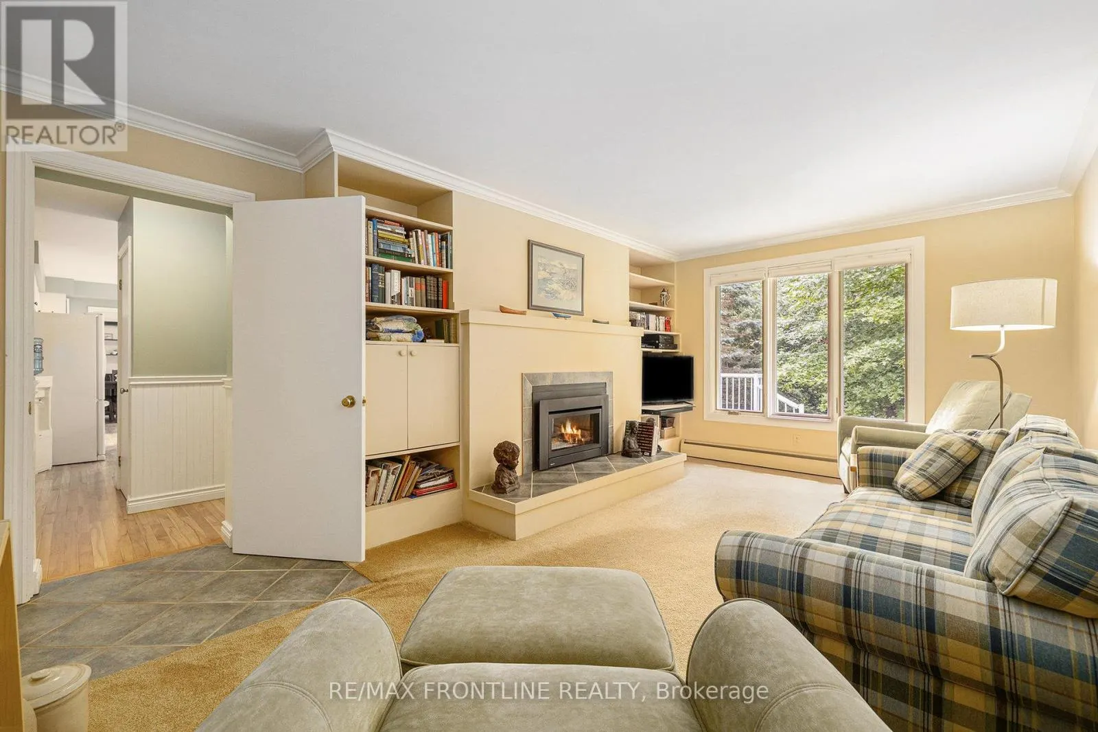 12 GLENVIEW CRESCENT