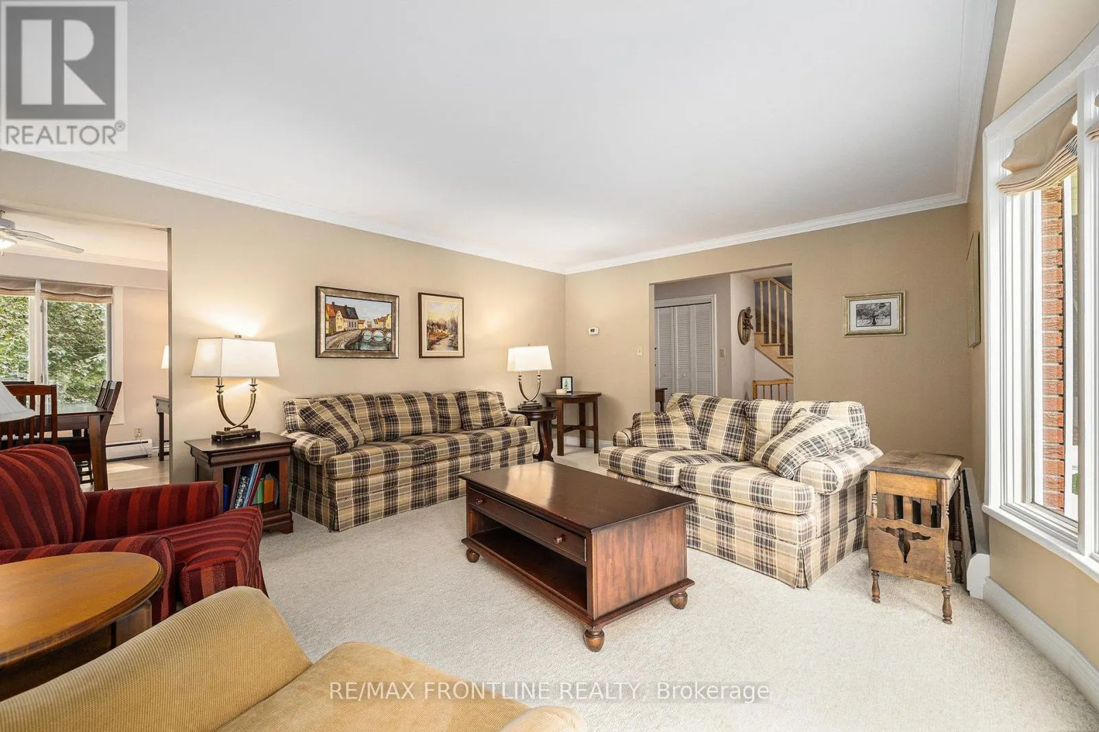 12 GLENVIEW CRESCENT