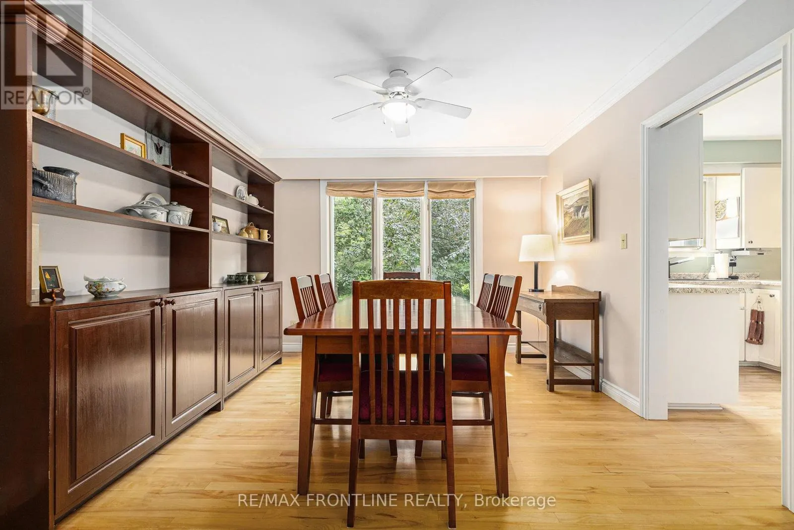12 GLENVIEW CRESCENT