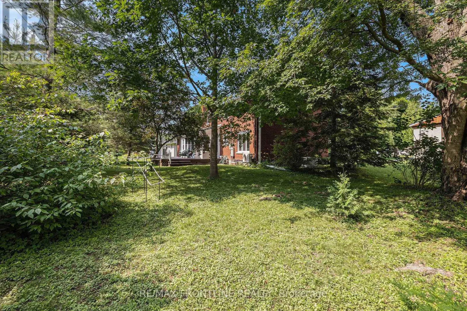 12 GLENVIEW CRESCENT
