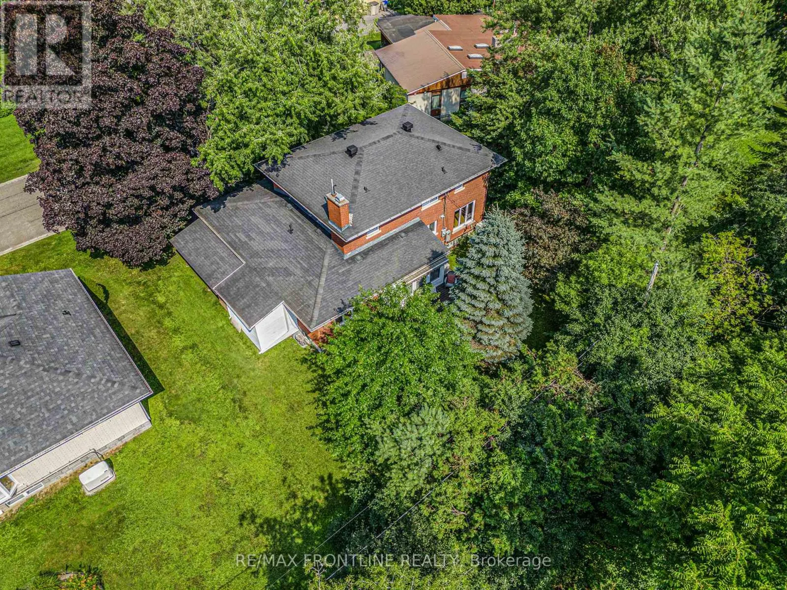 12 GLENVIEW CRESCENT