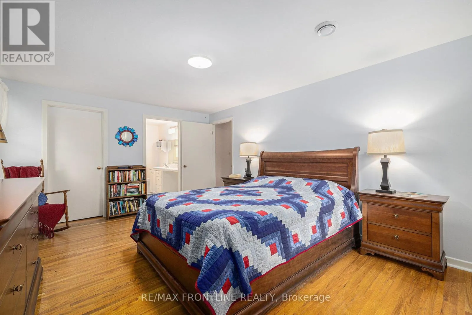 12 GLENVIEW CRESCENT
