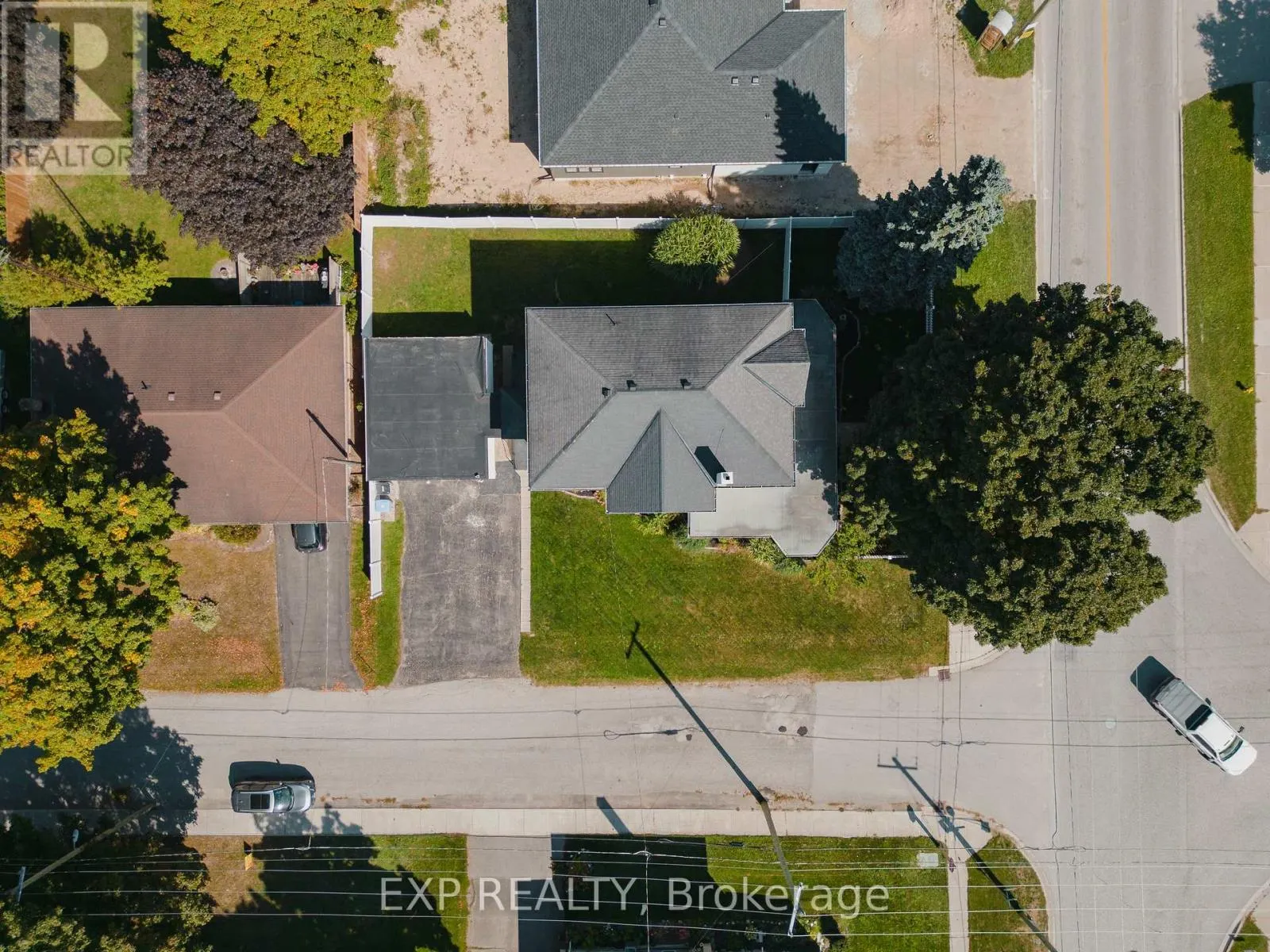 290 TURNBERRY STREET