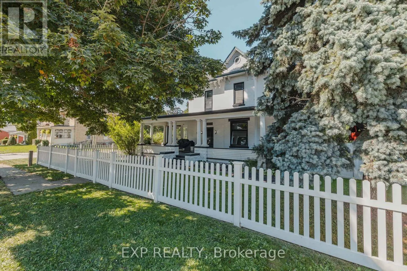 290 TURNBERRY STREET