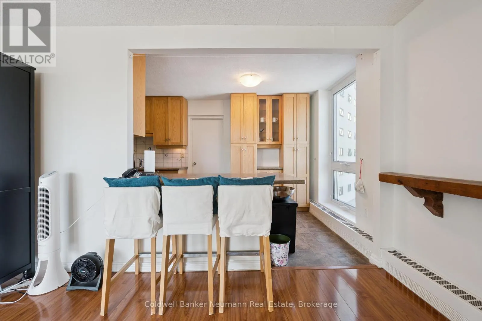 303 - 19 WOODLAWN ROAD E, #303