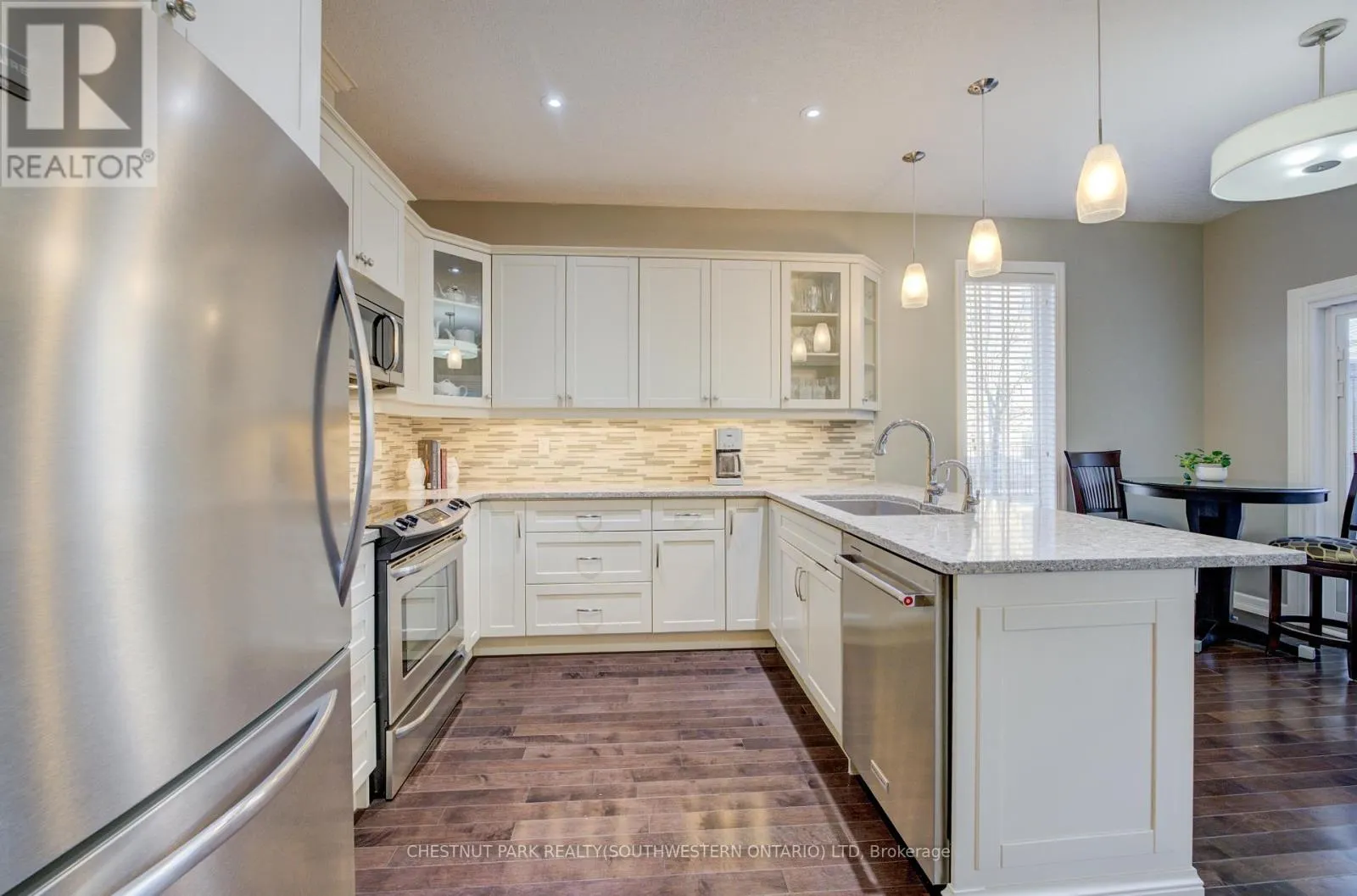 15 - 900 DOON VILLAGE ROAD