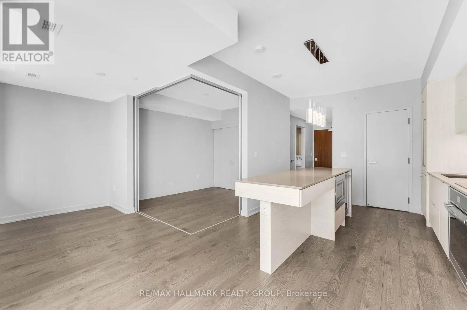 1501 - 101 QUEEN STREET