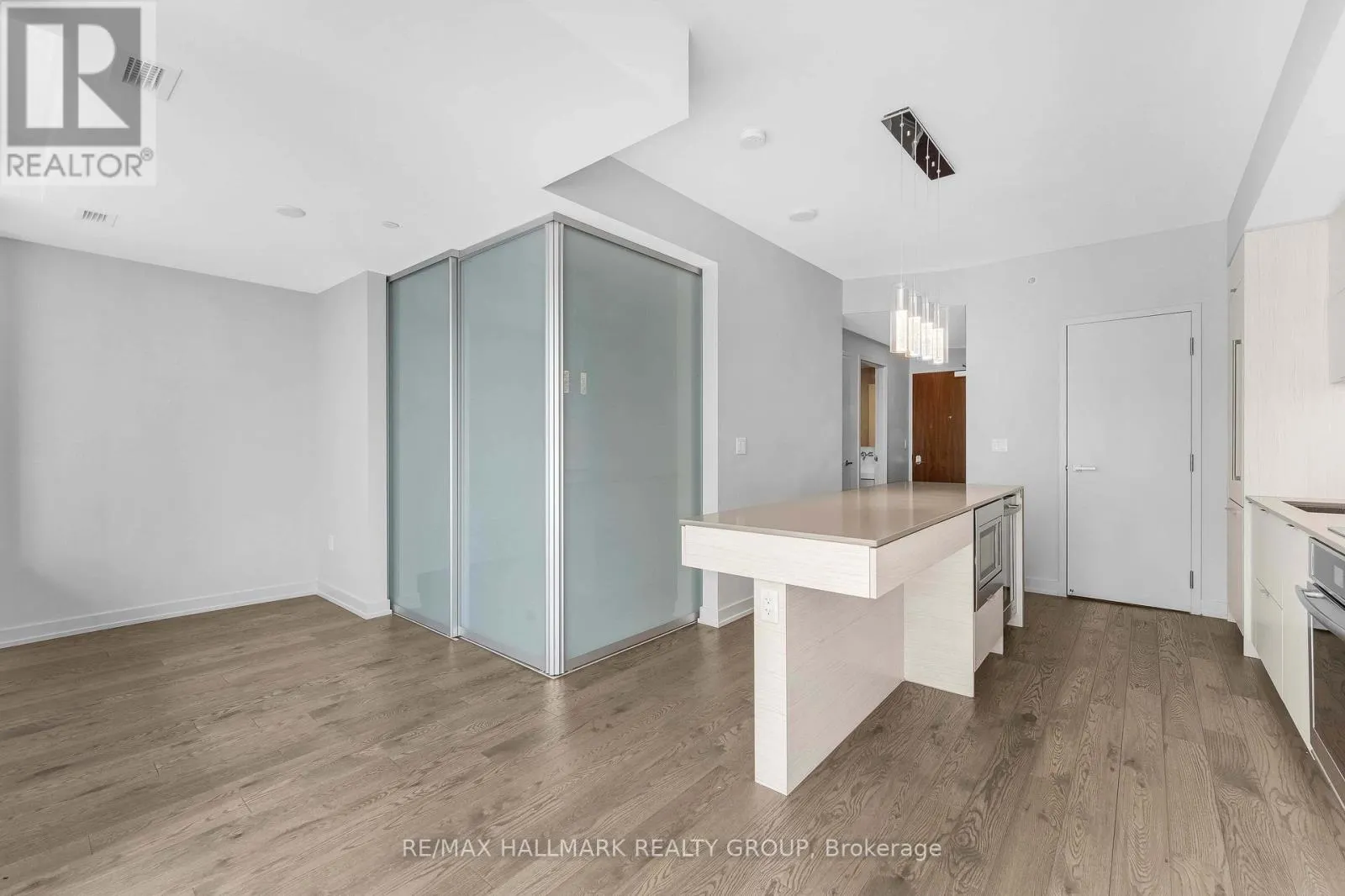 1501 - 101 QUEEN STREET