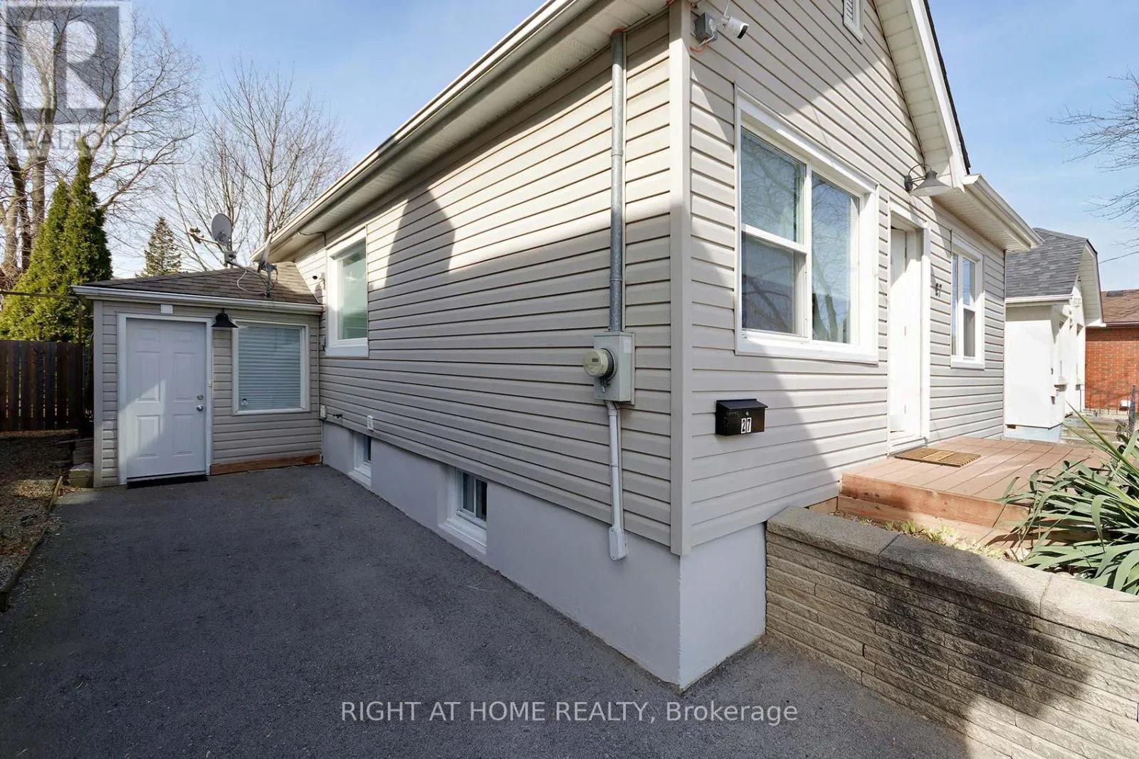 27 BRIGHTON AVENUE
