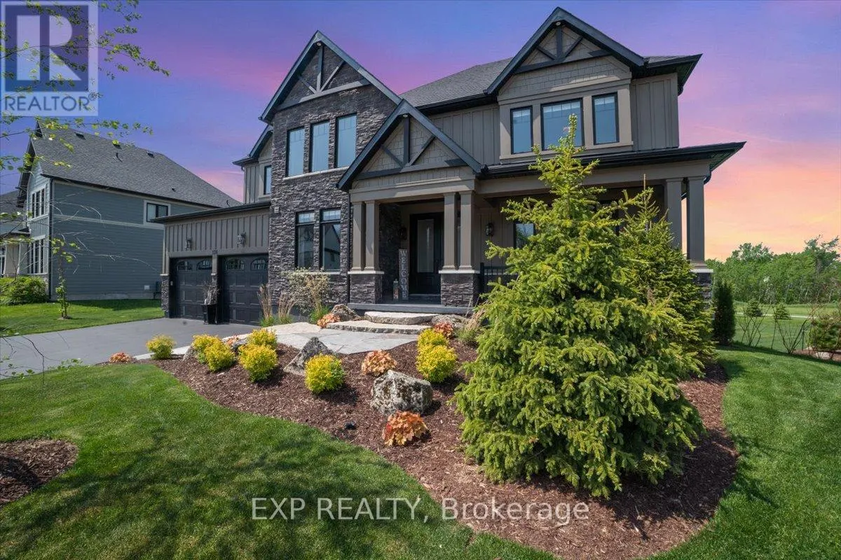 138 CREEKWOOD COURT E