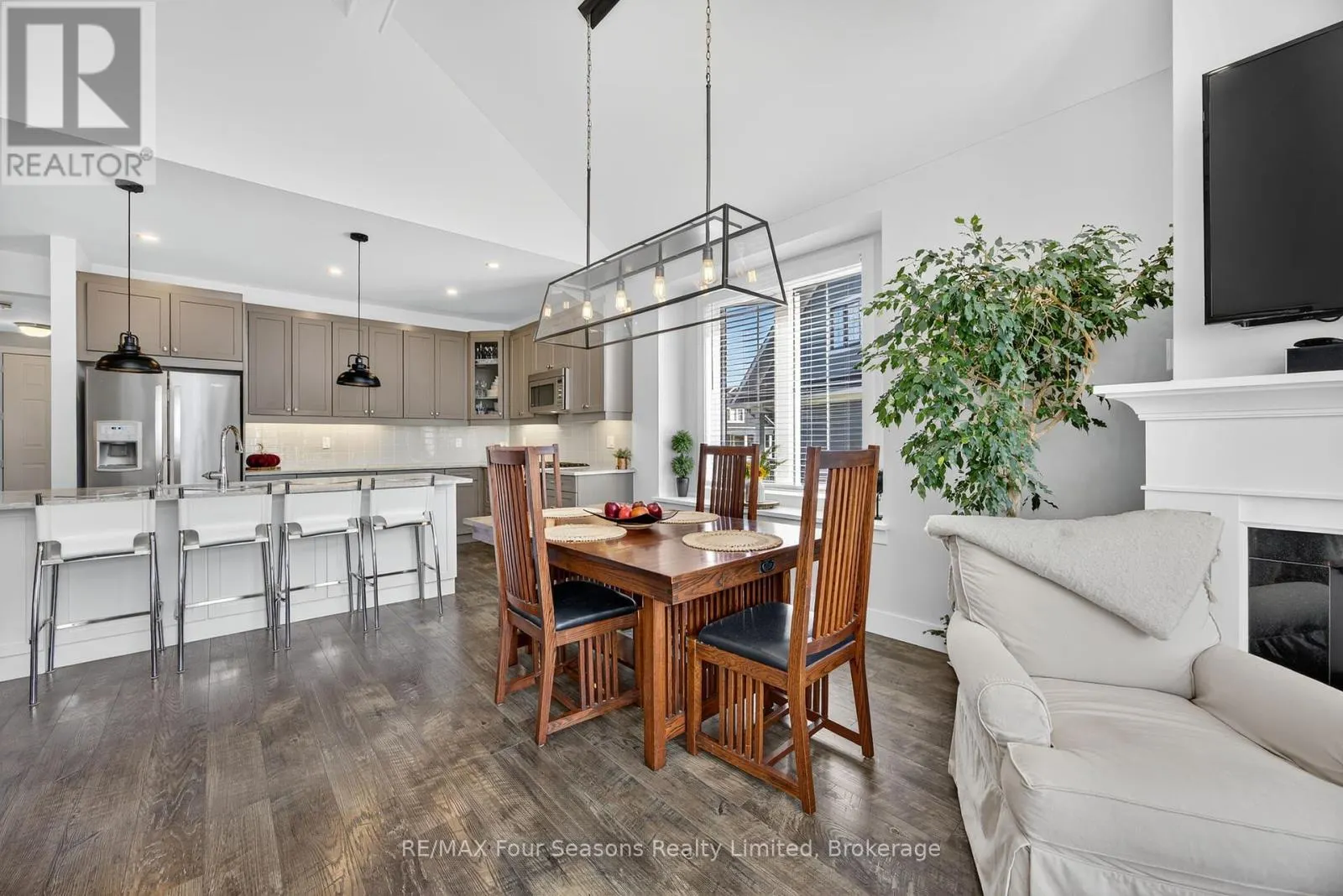 291 YELLOW BIRCH CRESCENT