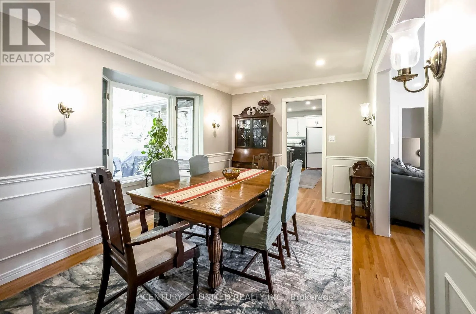 45 CRESTWOOD AVENUE