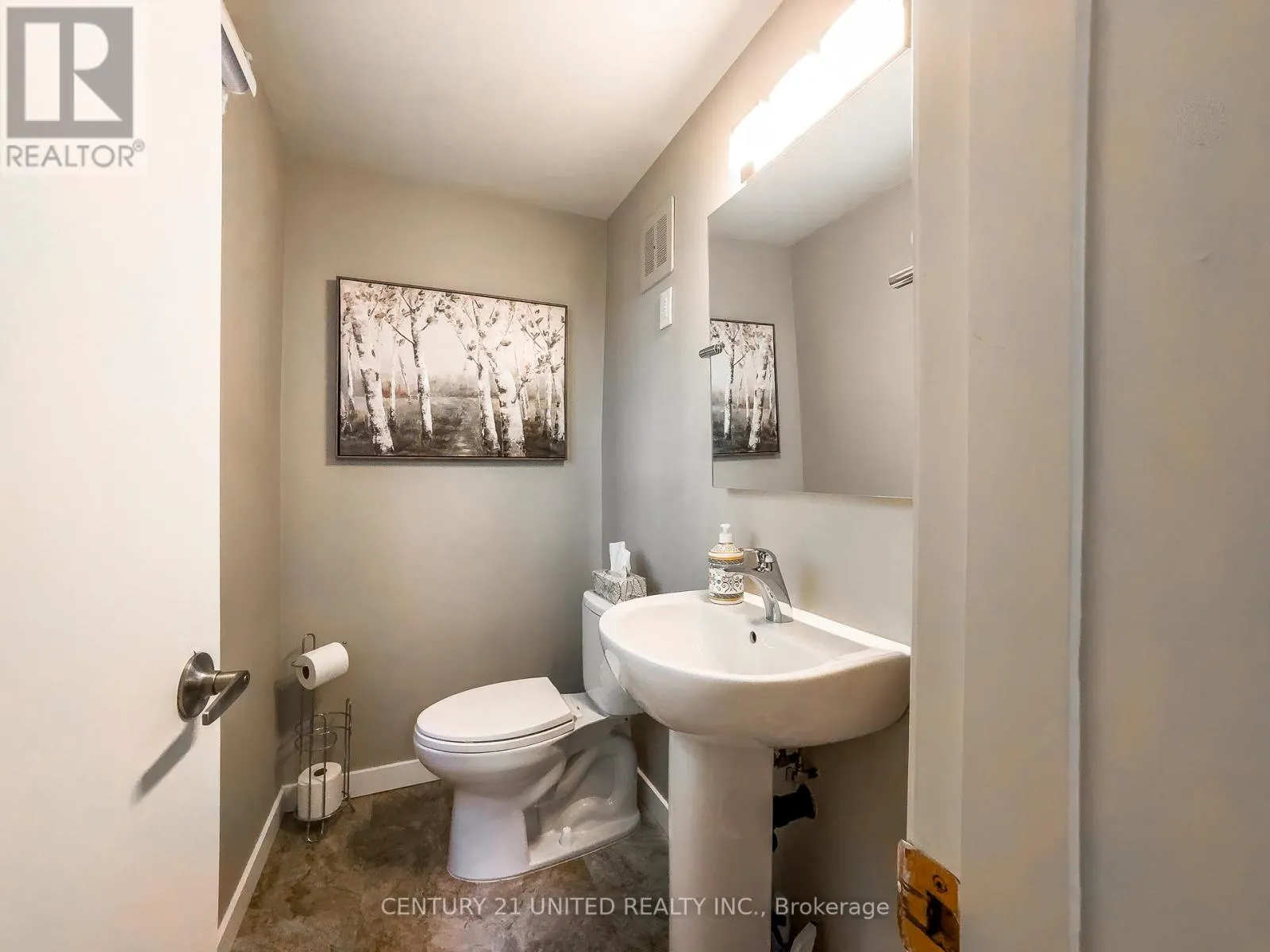 45 CRESTWOOD AVENUE