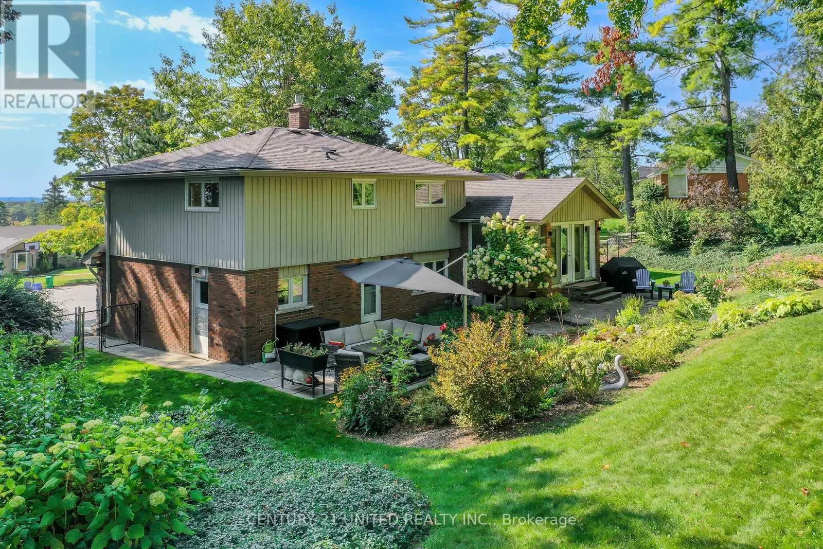 45 CRESTWOOD AVENUE