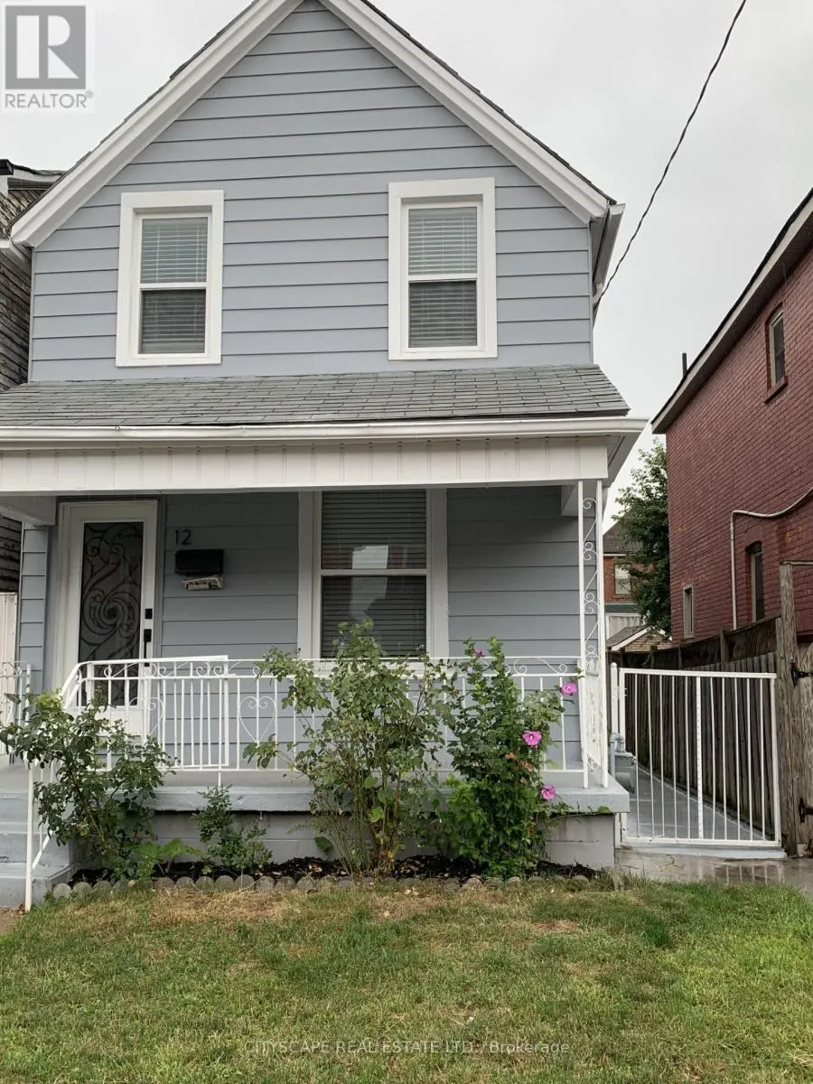 12 KINRADE AVENUE