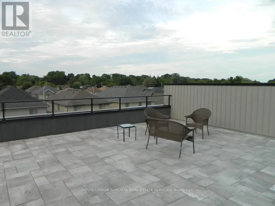 220 - 85B MORRELL STREET