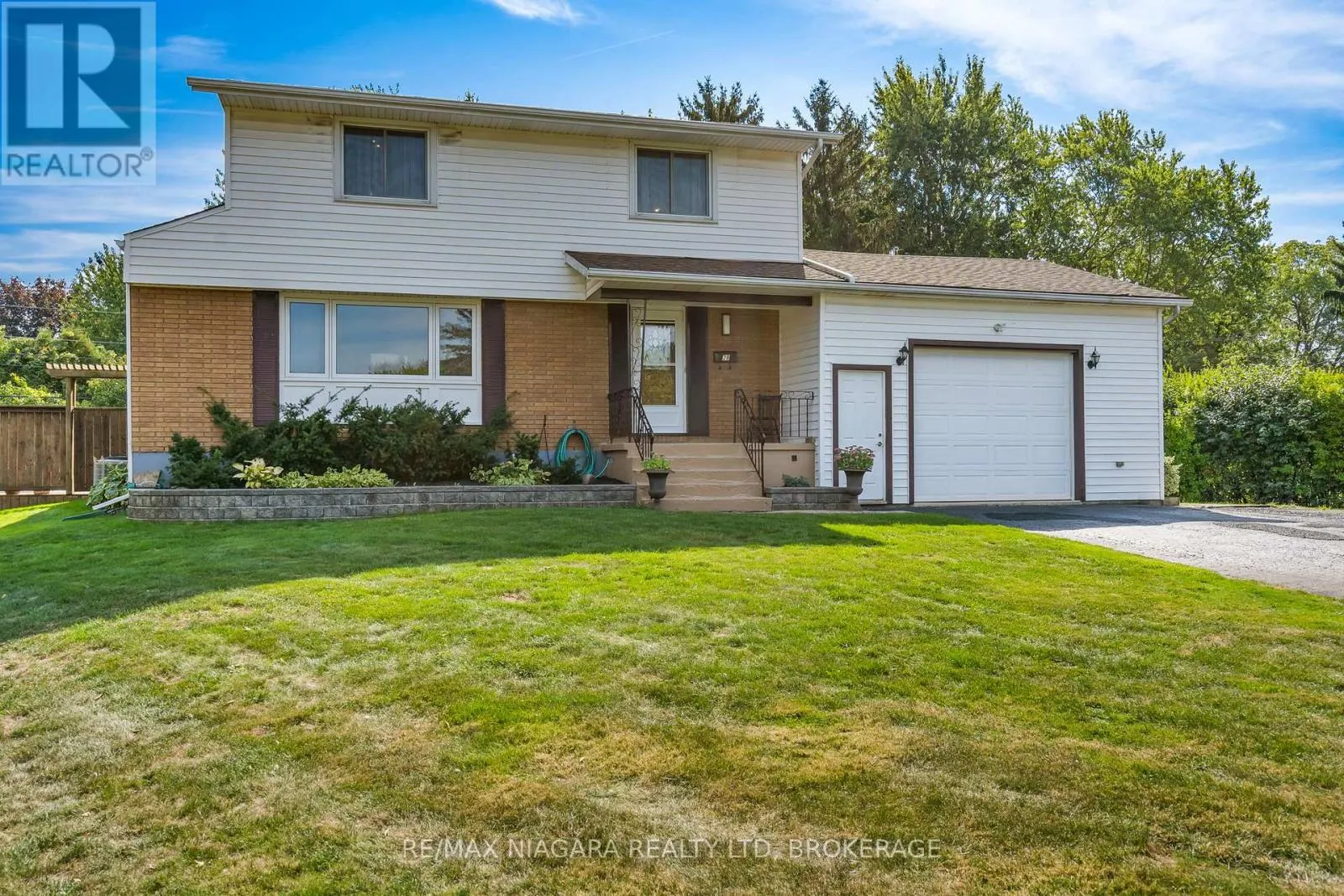 28 THORNCREST ROAD