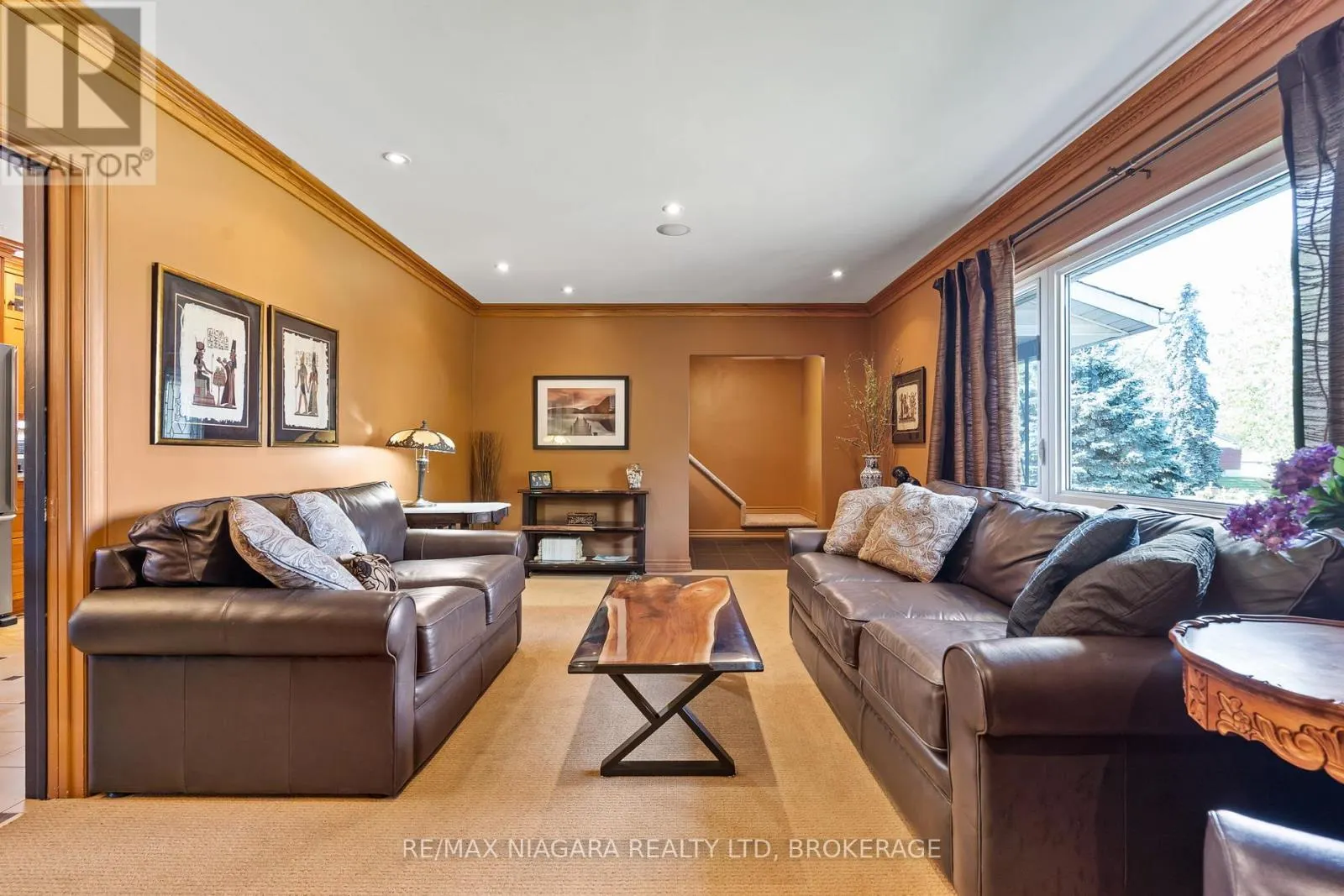 28 THORNCREST ROAD