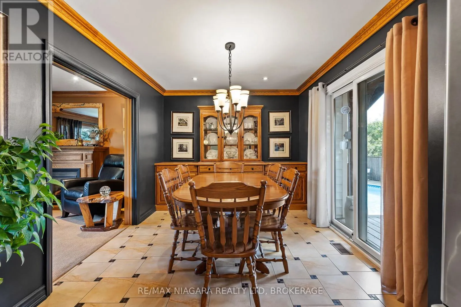 28 THORNCREST ROAD