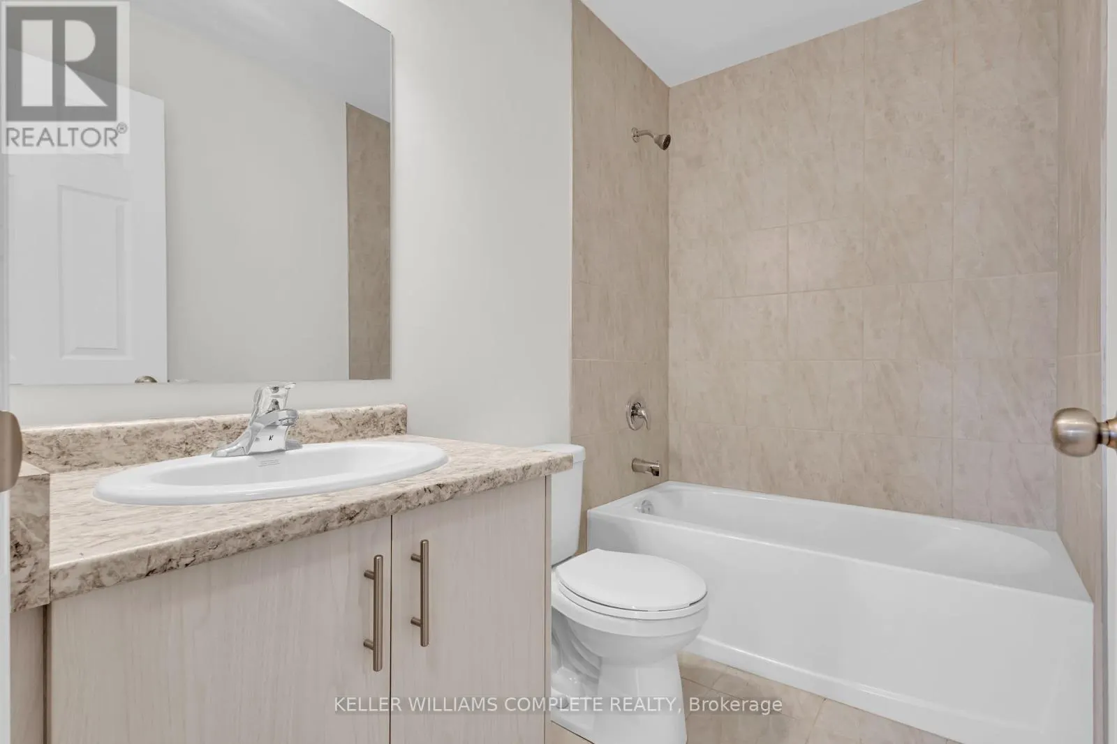 147 - 677 PARK ROAD N