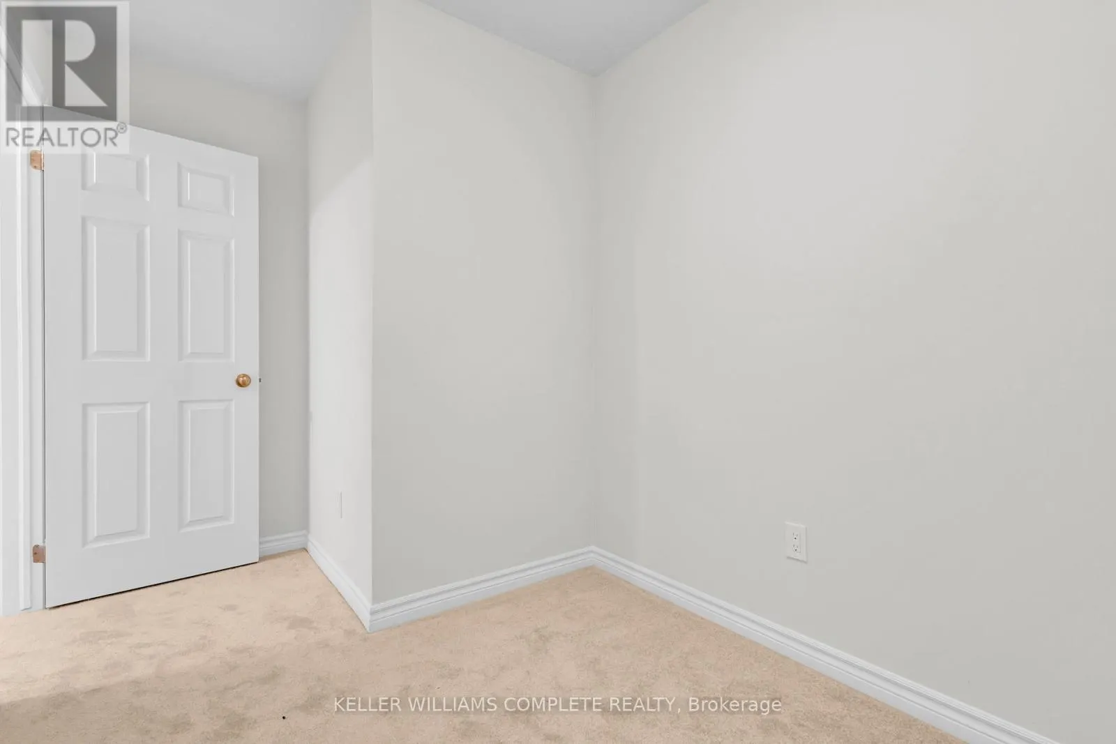 147 - 677 PARK ROAD N