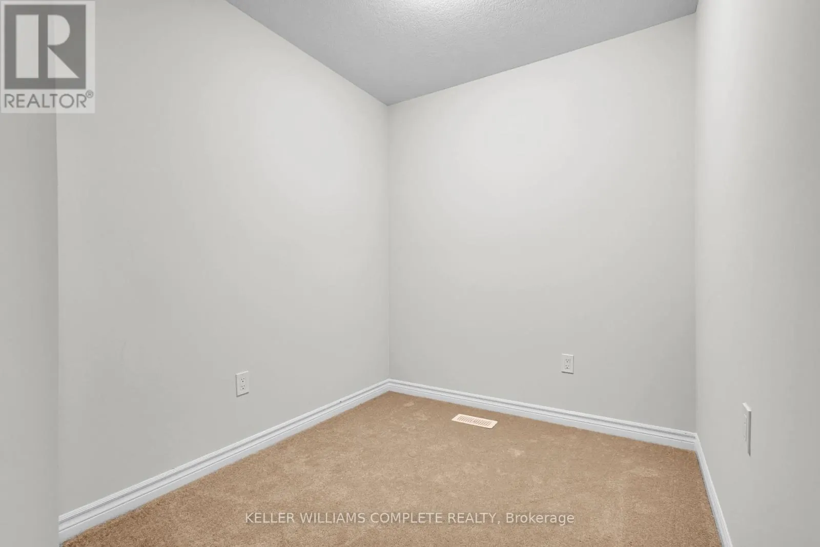 147 - 677 PARK ROAD N