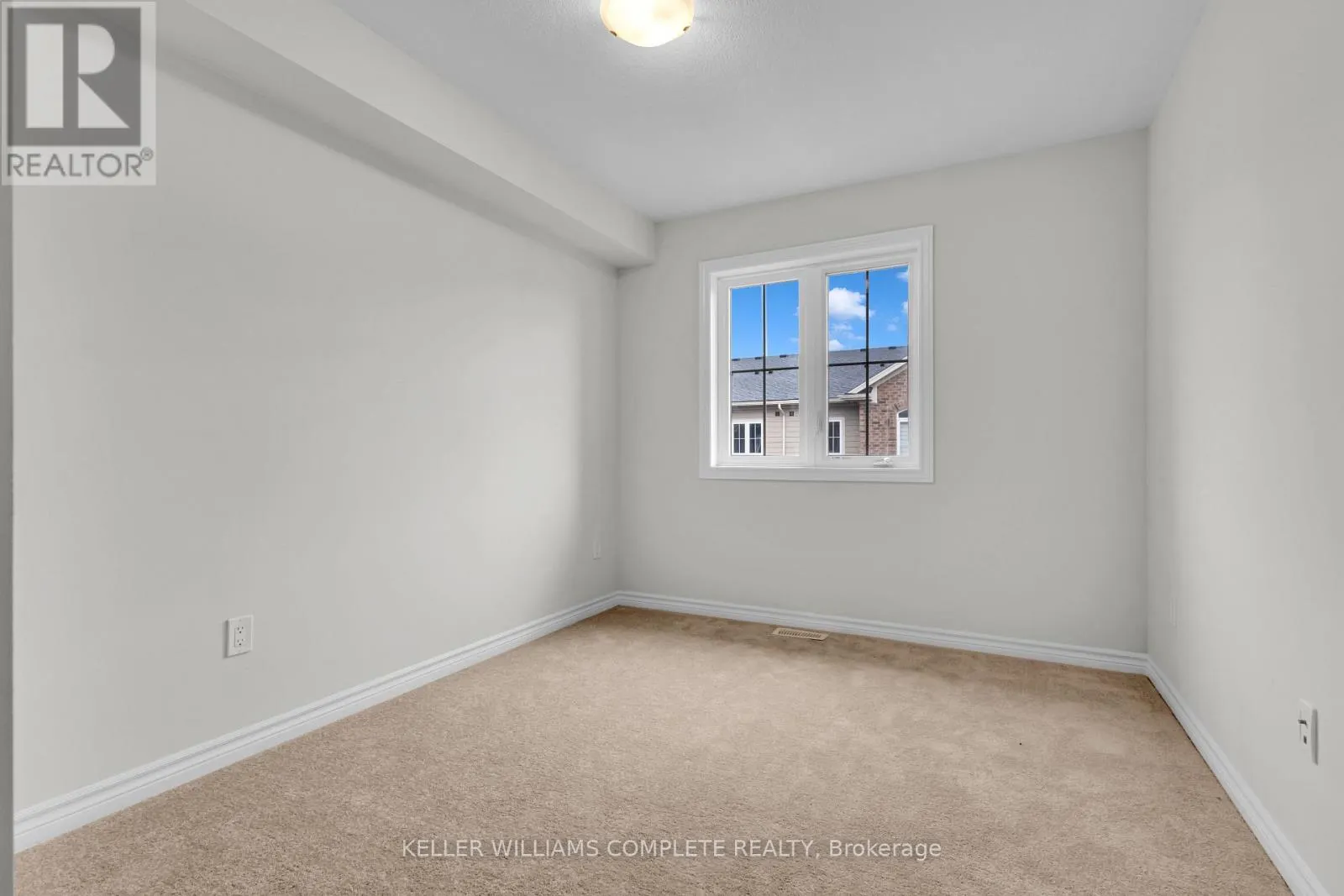 147 - 677 PARK ROAD N
