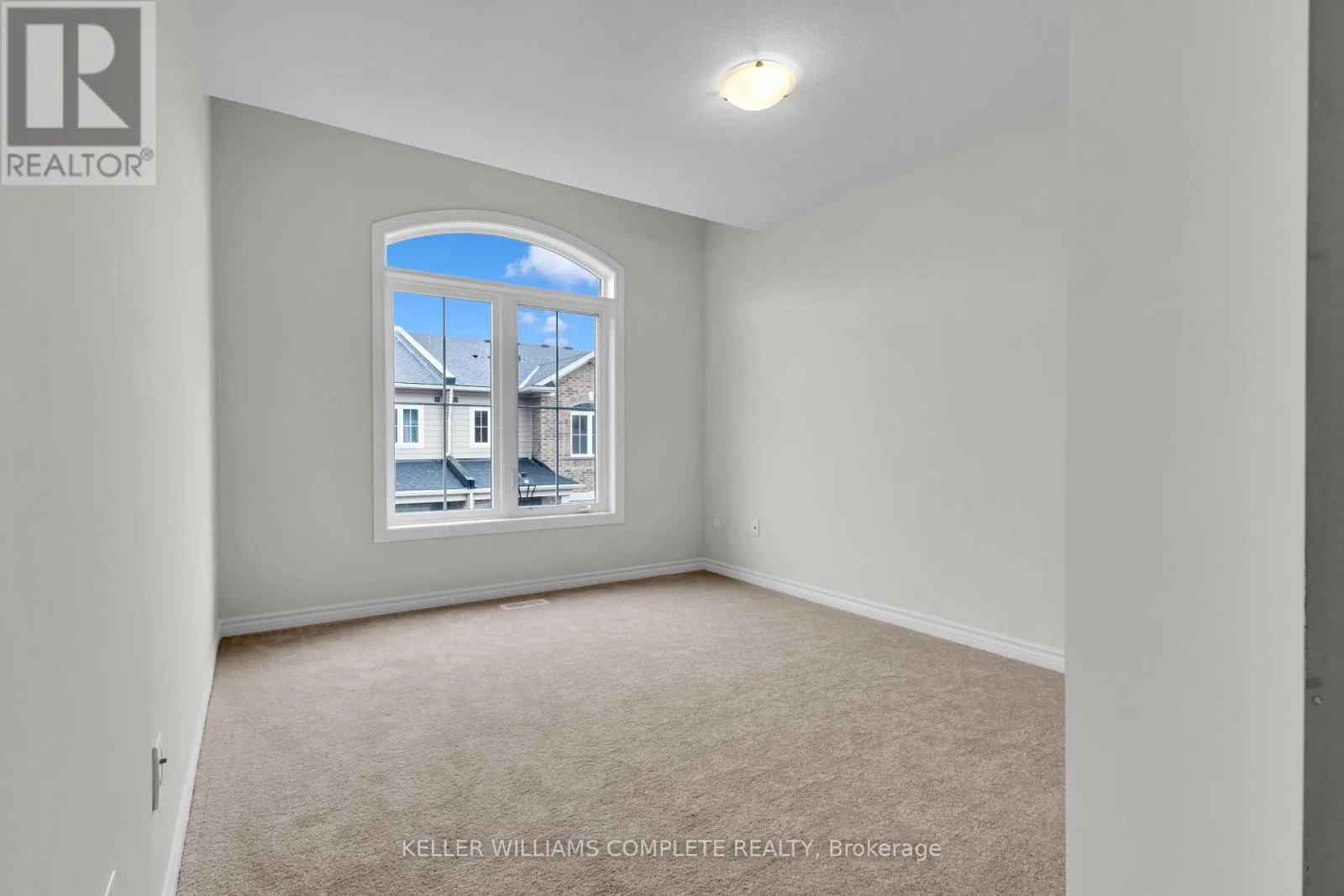 147 - 677 PARK ROAD N