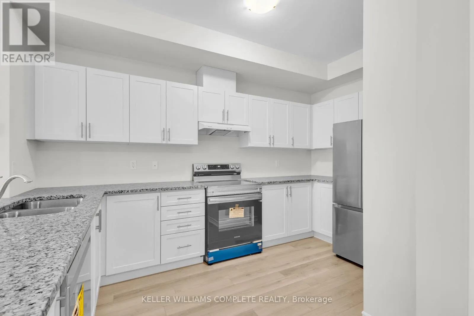 147 - 677 PARK ROAD N
