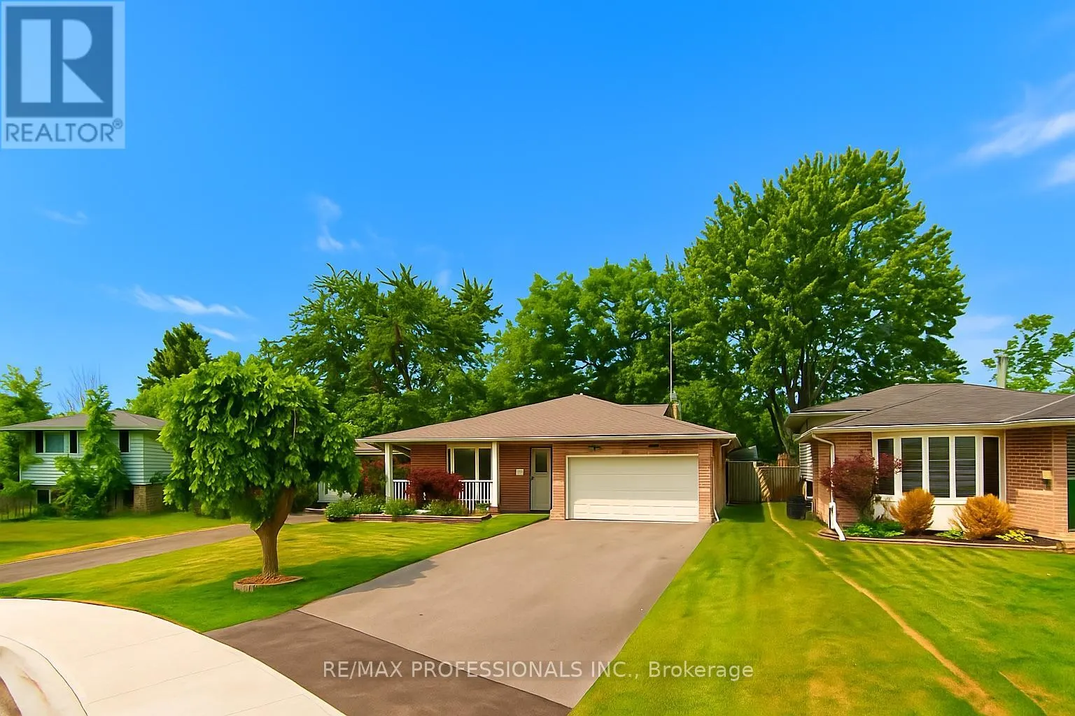 UPPER - 100 LARCHWOOD CIRCLE