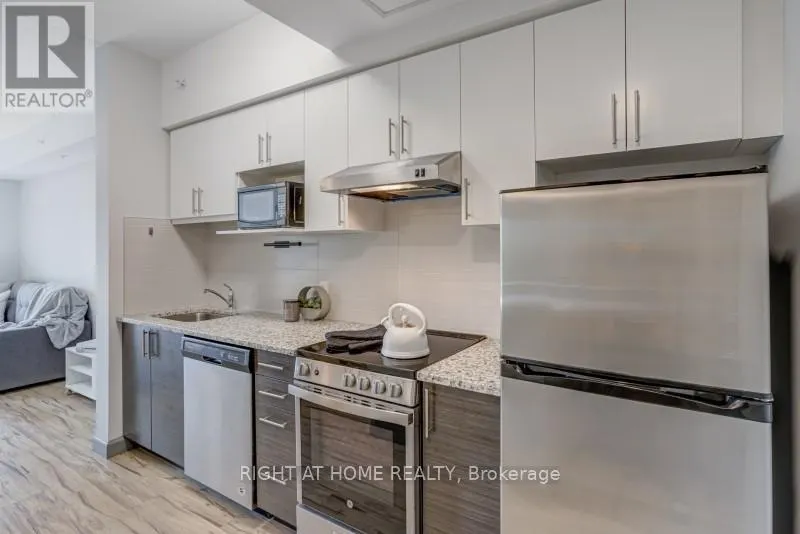 520 - 77 LELAND STREET