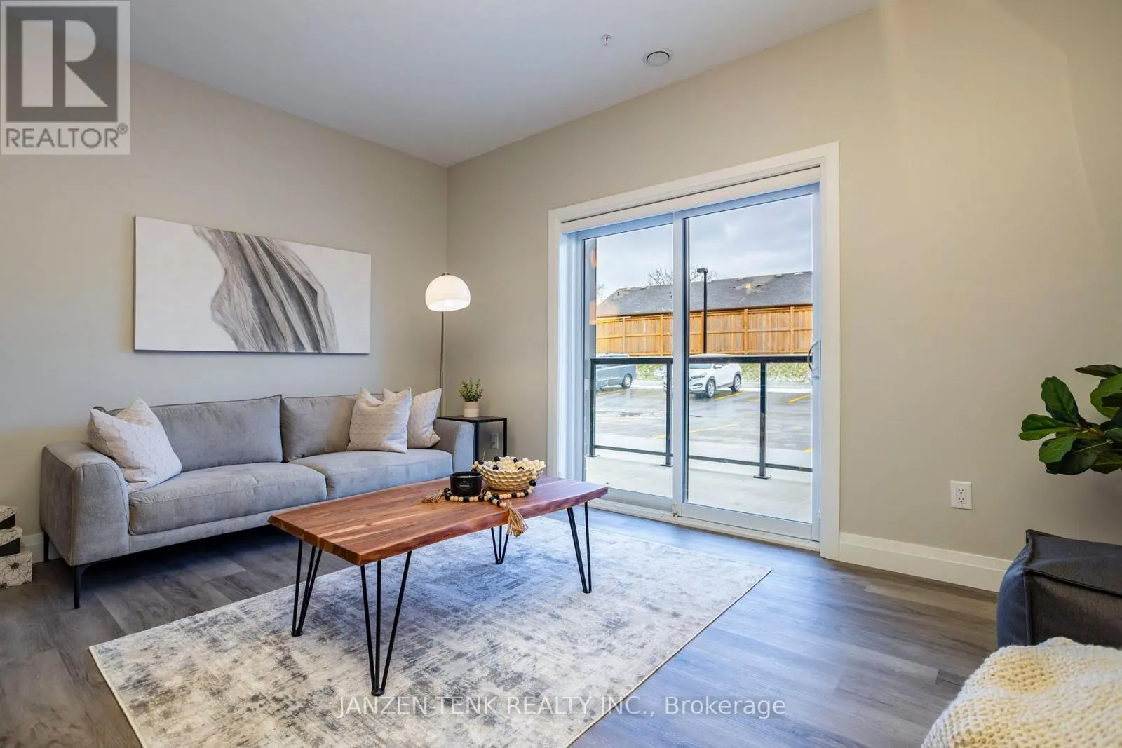 107 - 555 TEEPLE TERRACE, #107