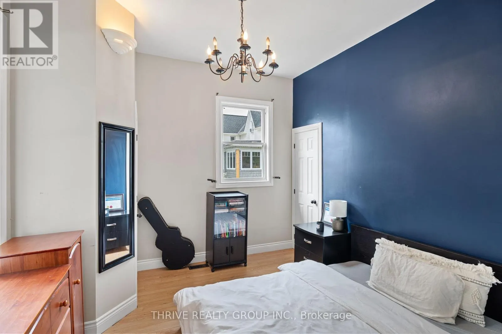 71 PRINCESS STREET W