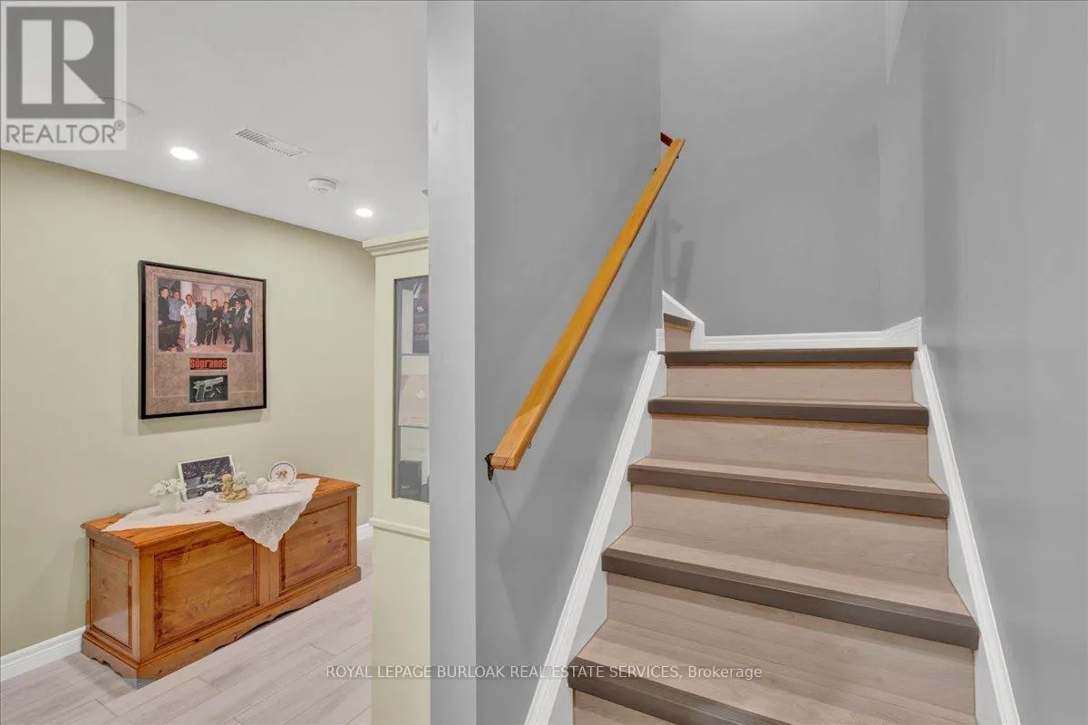 89 ELEANOR AVENUE