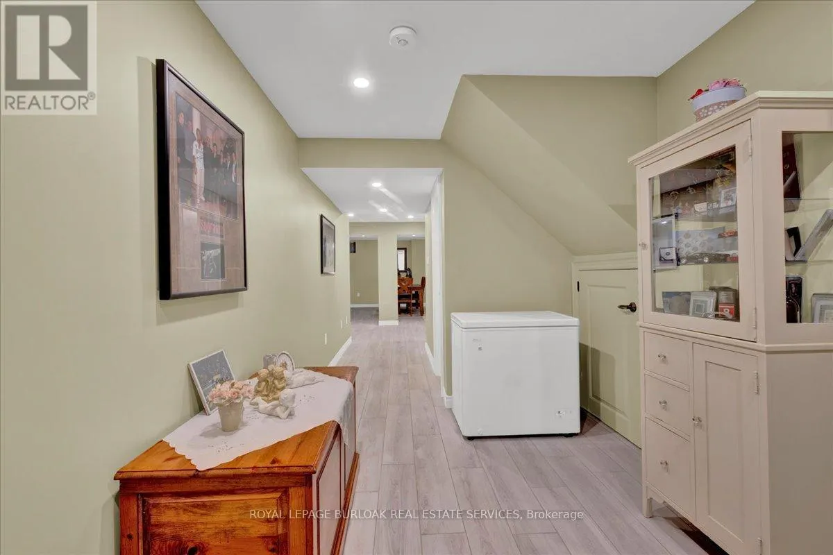 89 ELEANOR AVENUE