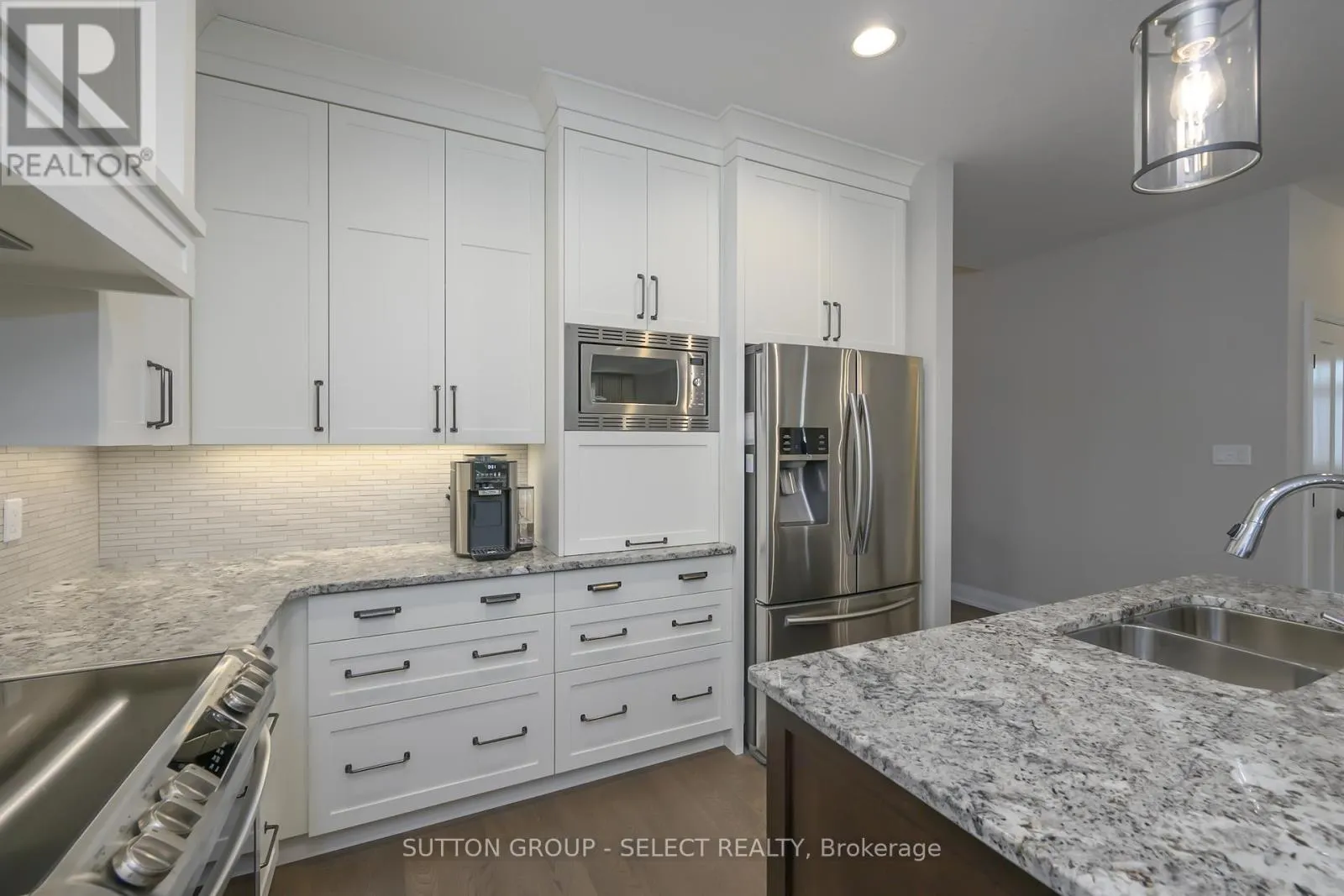 31 - 2290 TORREY PINES WAY, #31