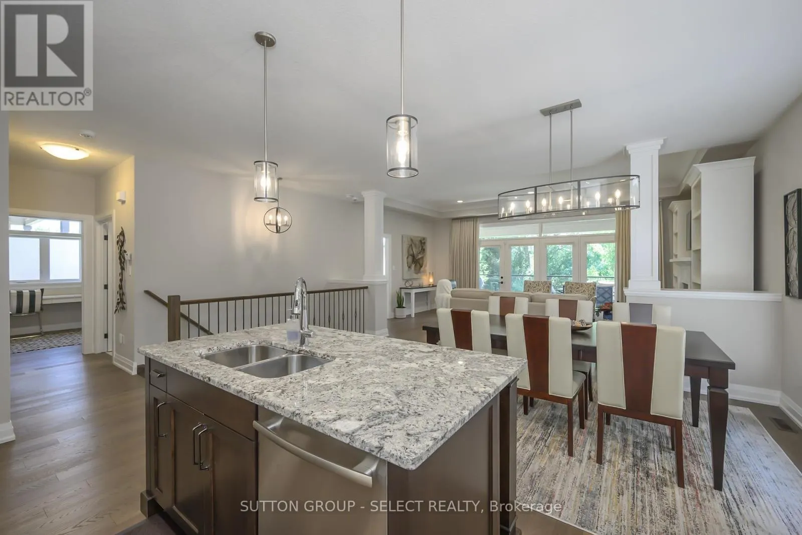 31 - 2290 TORREY PINES WAY, #31