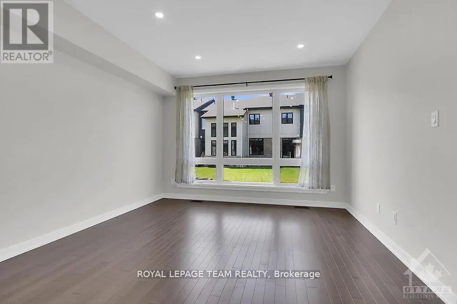 578 COBRA CRESCENT